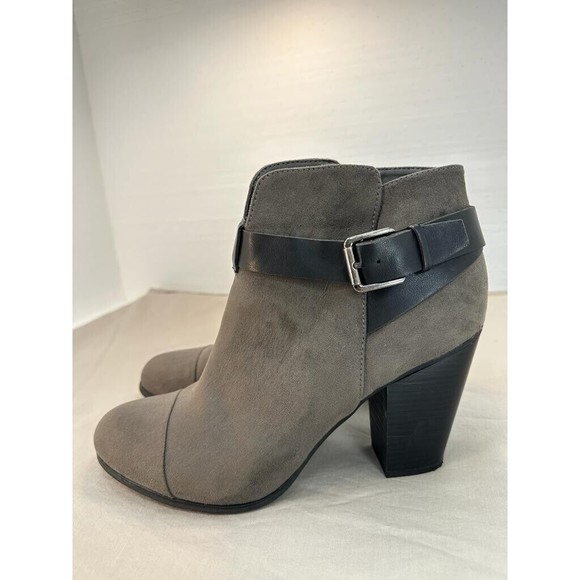Limelight Jena Faux Suede Tan Ankle Booties, Gray. Size: 10 - Picture 2 of 16